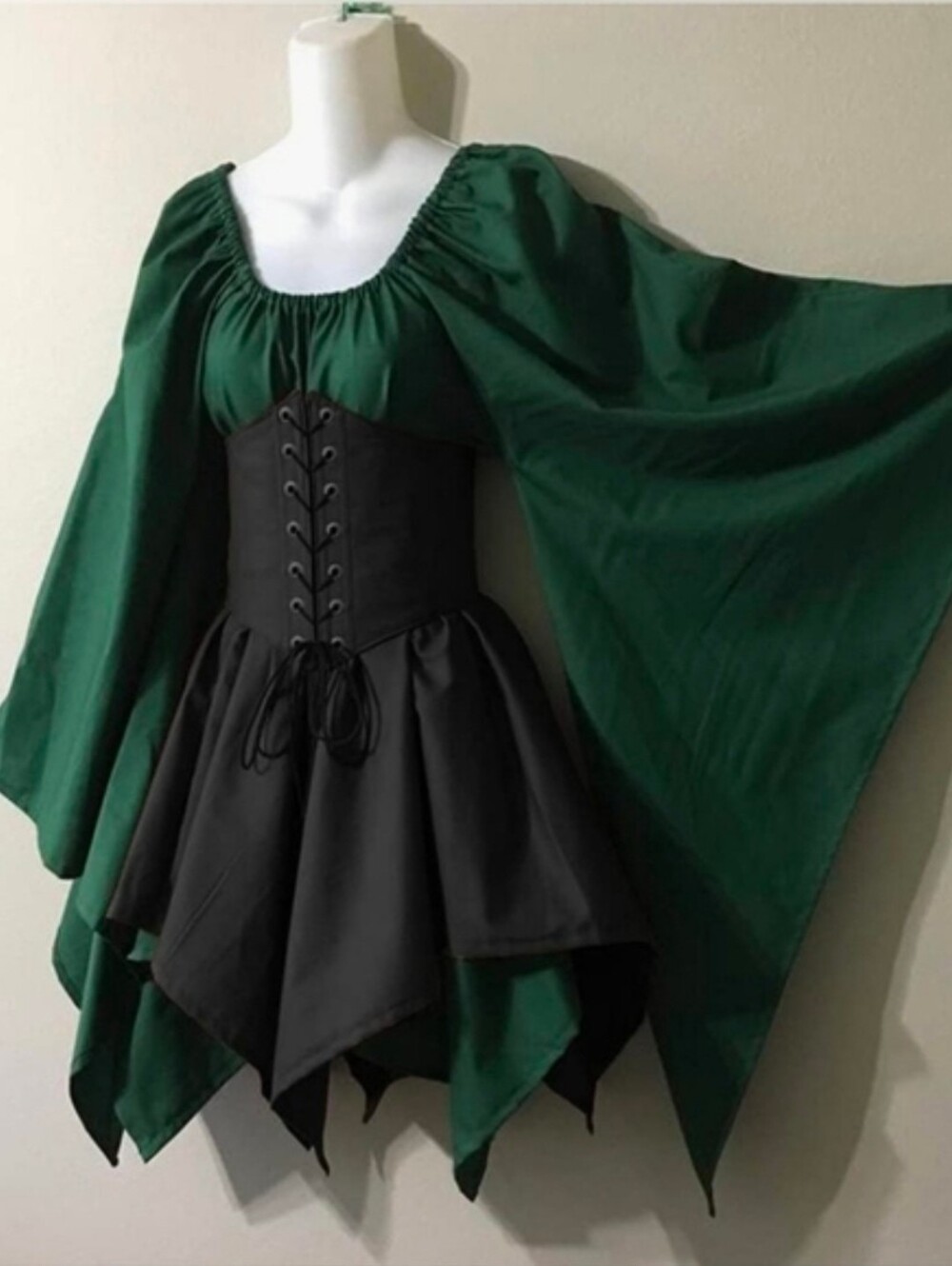 NWT Vampire Costume Women Halloween Victorian Medieval Corset Waist Dress